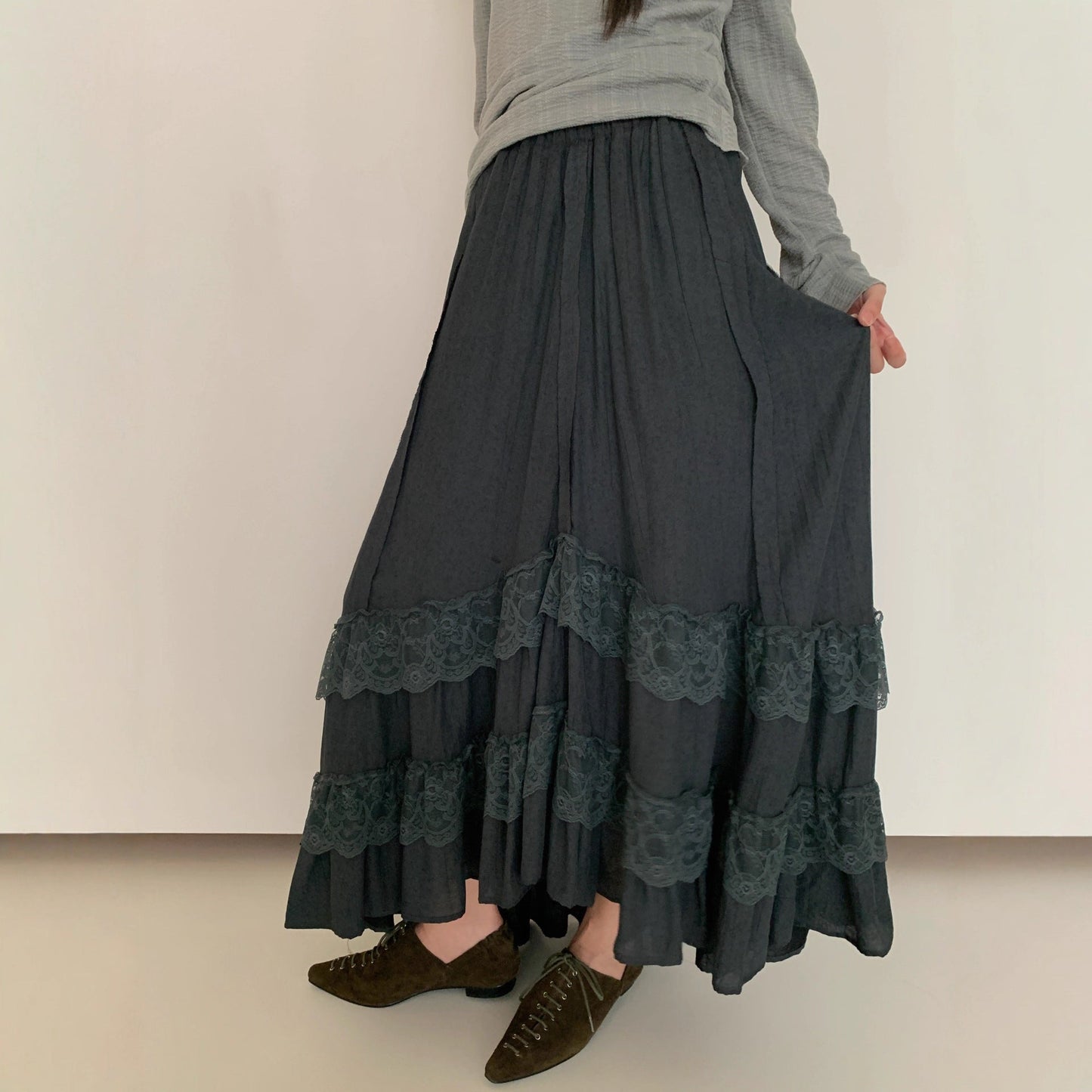 Mori girl atmosphere sweet elastic lace stitching skirt