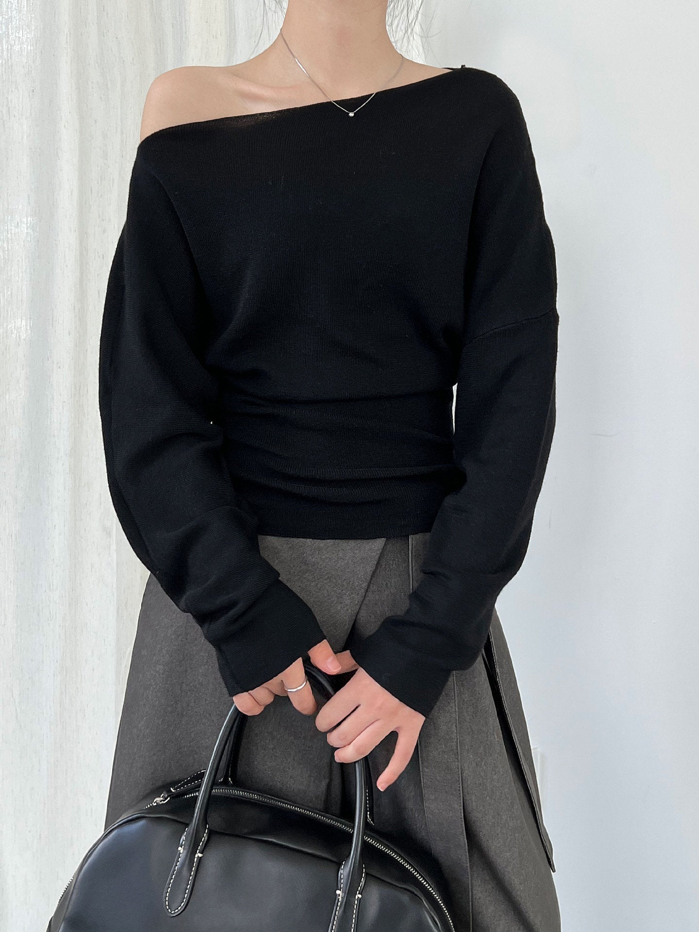 Design sense waist slim slanted shoulder knitted sweater women's autumn new long-sleeved off-the-shoulder top bottoming shirt ss780