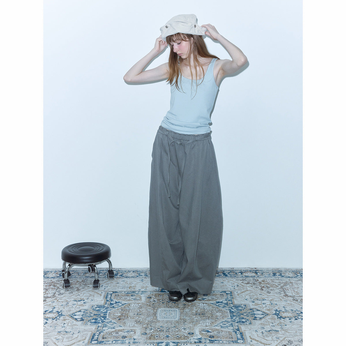 Autumn new casual basic versatile wormwood slim-fitting simple solid color knitted small vest