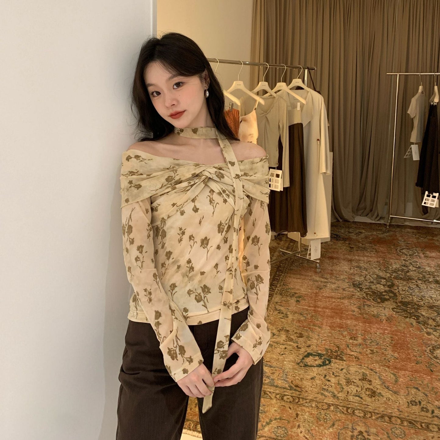 Floral Off-Shoulder Blouse – Retro French Style Long Sleeve Top
