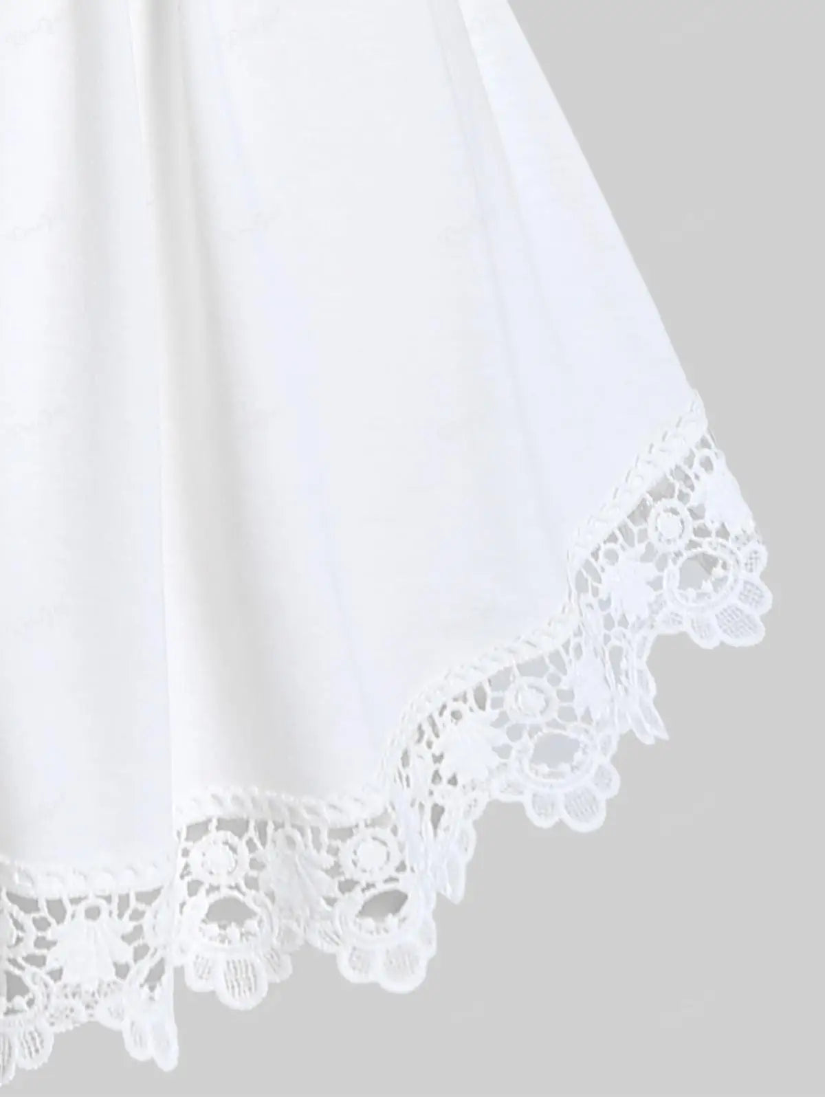 Women's Flower Lace Insert Criss-Cross T-Shirt