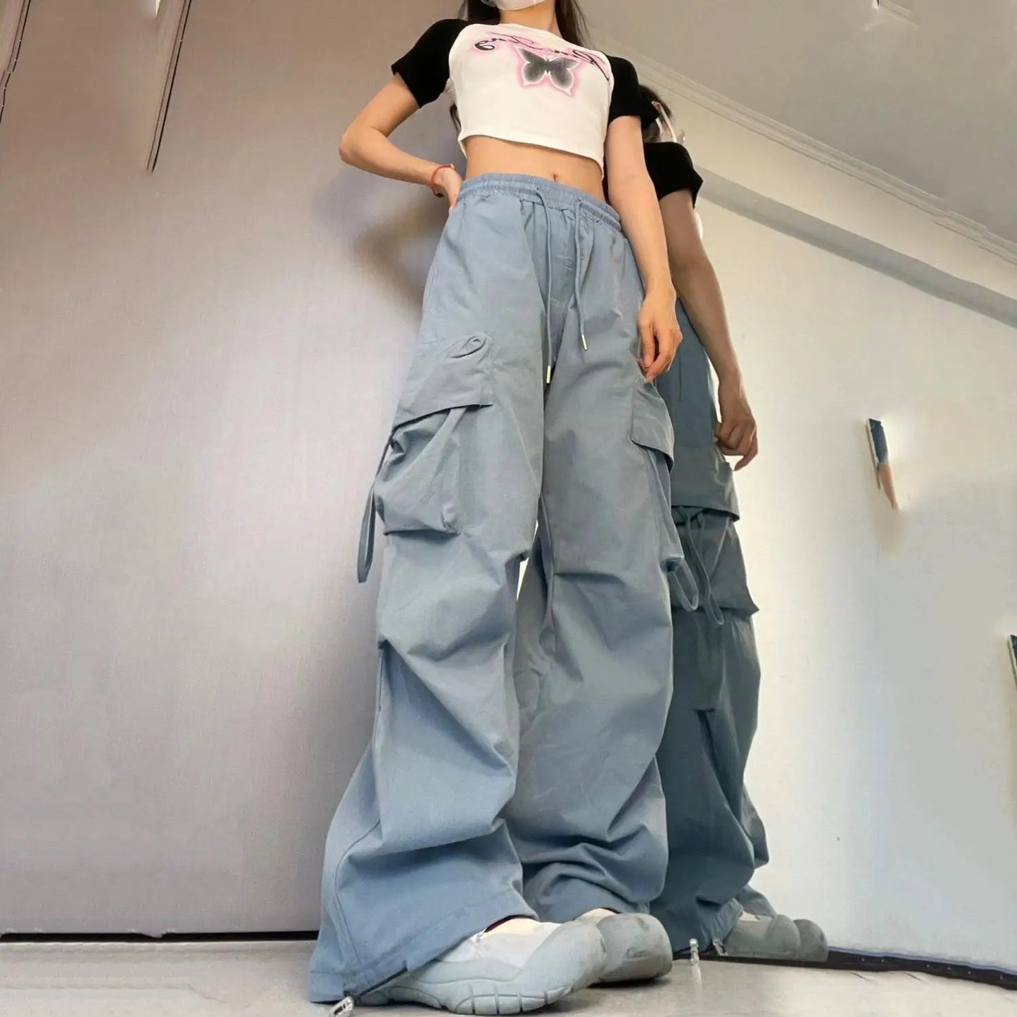 Mid Waist Cargo Pants Loose Fit Big Pockets Elastic Waist Ankle Length