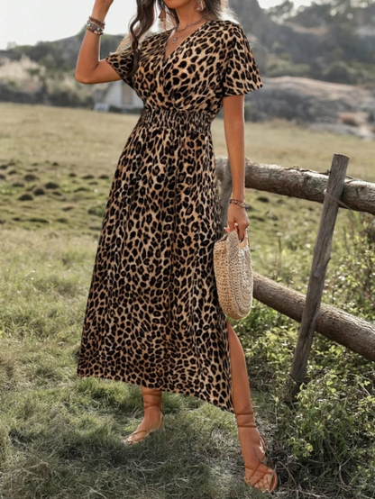 V-Neck Waist-Cinching Midi Dress with Leopard Print and Flutter Sleeves in Vintage Bohemian Style