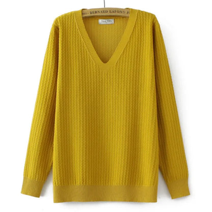 Women's Wavy Pattern V-Neck Sweater