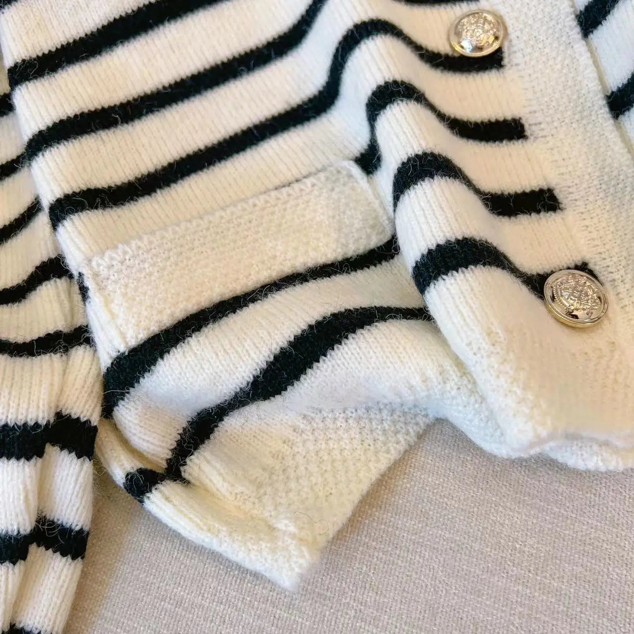 Women's Stripe Knitted Cardigan - Long Sleeve Button-Up Sweater