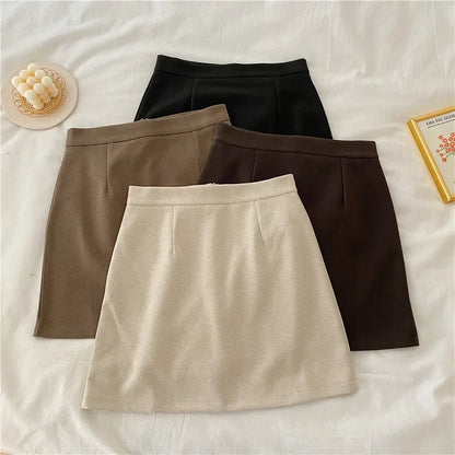 High-Waisted Plus-Size Woolen A- Line Skirt For Women New Arrival Black Petite Short Skirt With Hip Covering