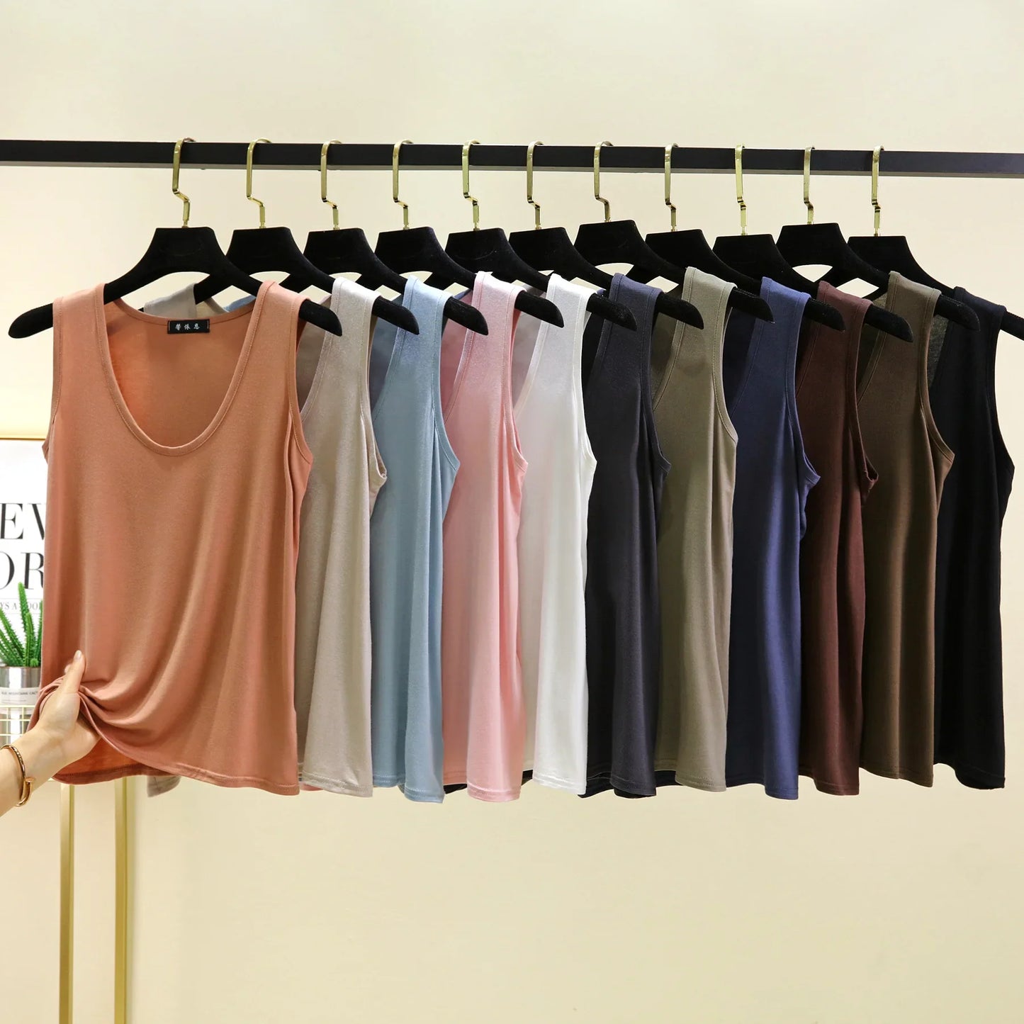 Plus size L to 6XL Modal Women's tank Tops U-Neck Summer Thin sleeveless Bottomed Top Loose Tee Tops  vest comfort homewear